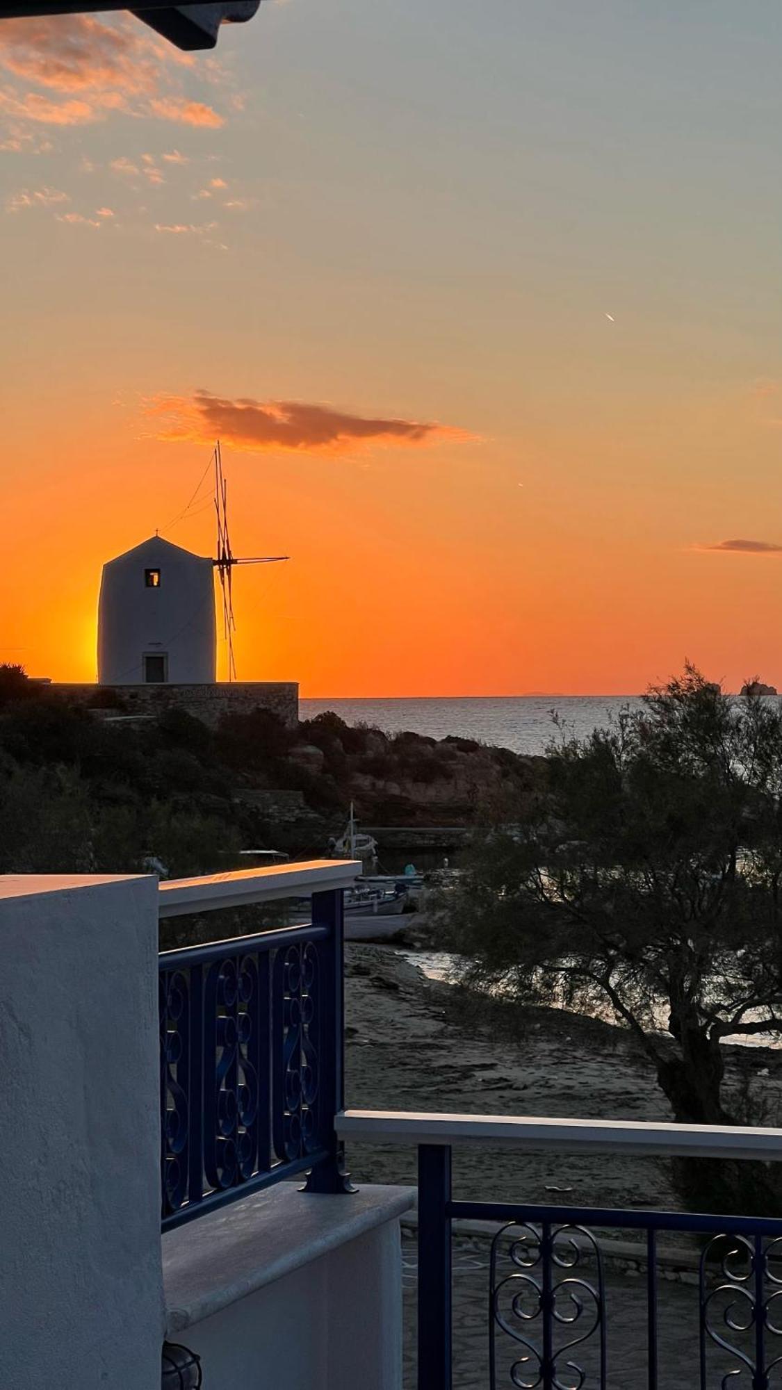 Stelios' Beachfront Retreat Holiday home